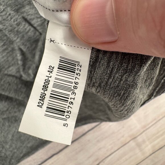 Gymshark Arrival Short Sleeve T-Shirt Men's Size‎ Large Gray - Picture 9 of 12